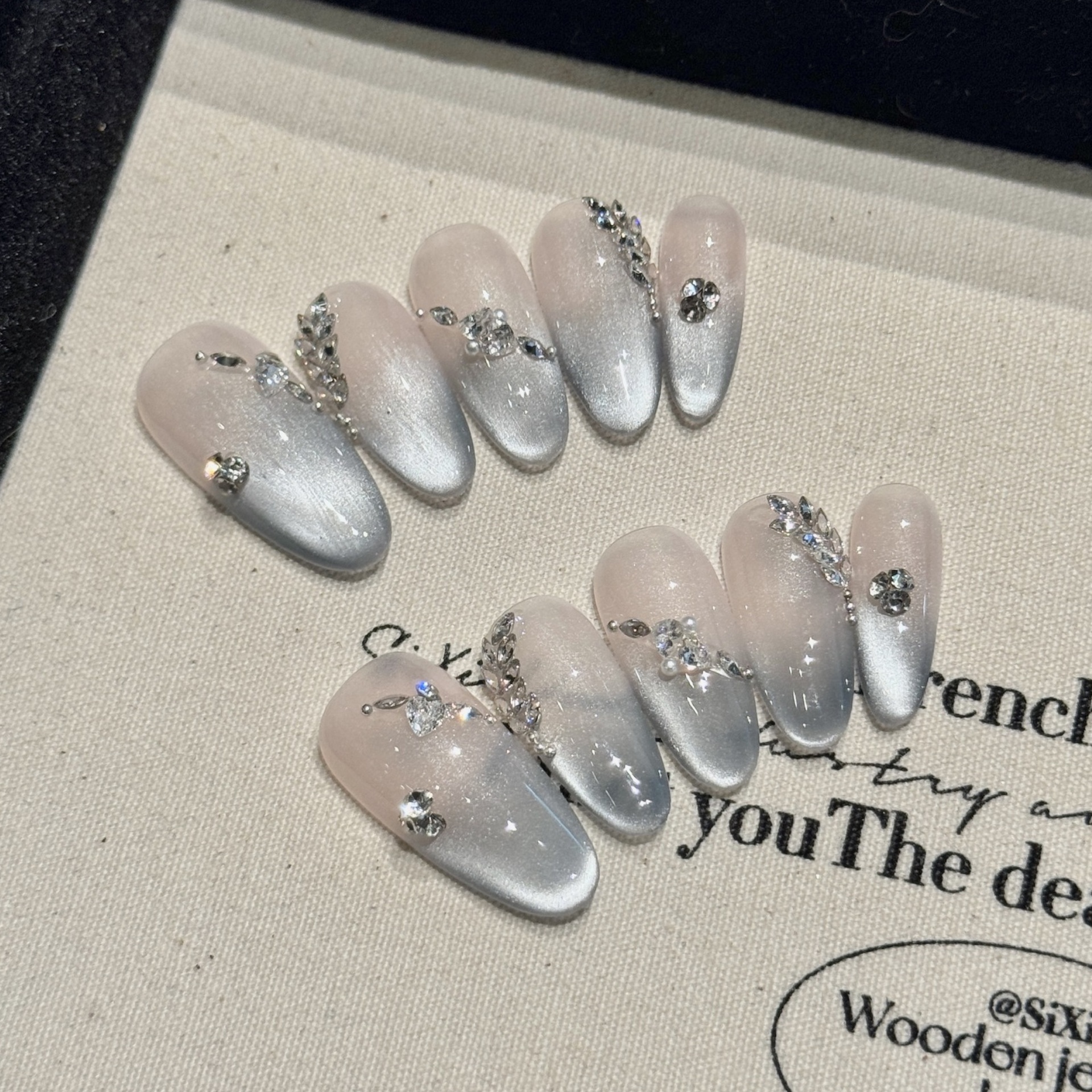 Nail Art Cat Eye - Handmade French Tips Fake Nails Glossy
